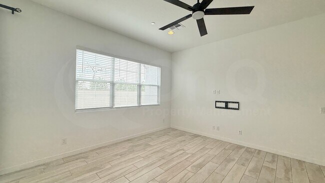 Foto del edificio - 3883 E Bartlett Way