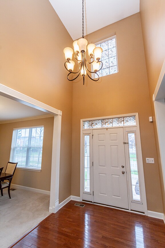 Foto del edificio - 609 Aborn Ave