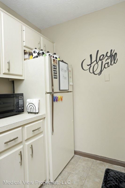Foto del edificio - 2 br, 1 bath Apartment - 171 Gazette Avenue