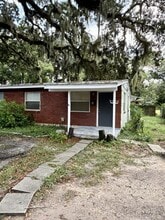Building Photo - 1244 River Bank Ct