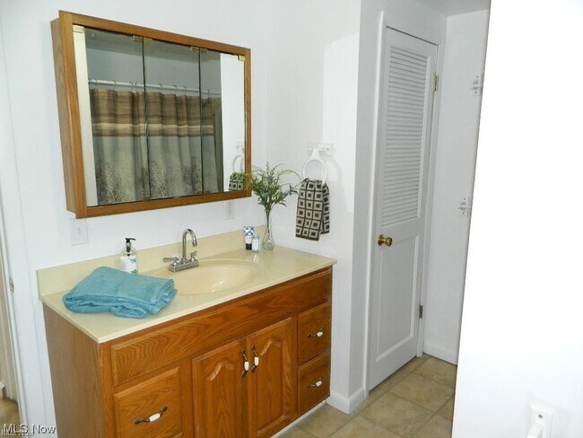 Foto del edificio - 11754 Lakeland Ave