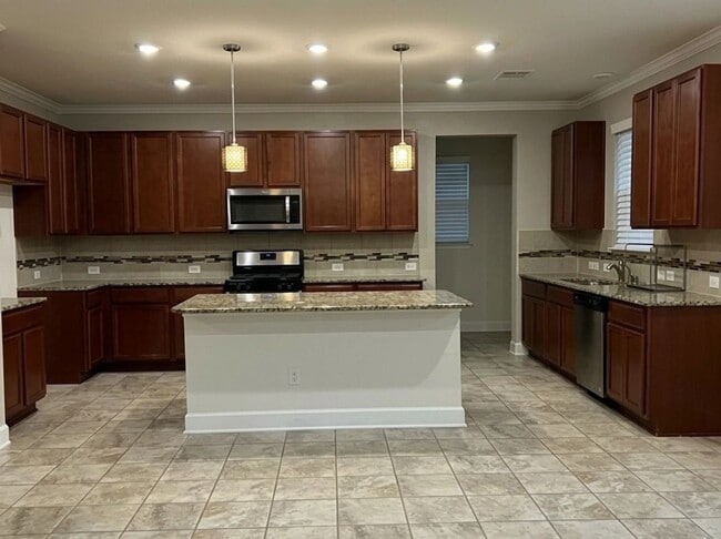 Building Photo - 28418 Peralta Preserve Ln