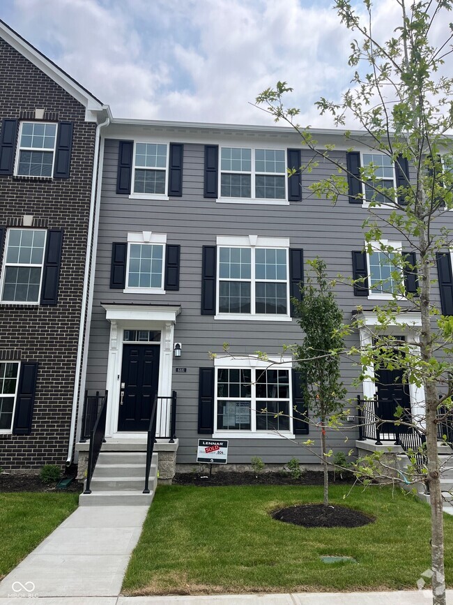 The Ridge at Legacy Apartments for Rent with Washer & Dryer Carmel