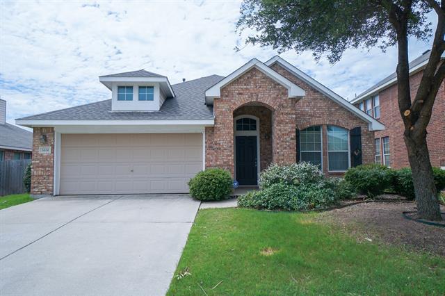 Building Photo - 1424 Canary Dr