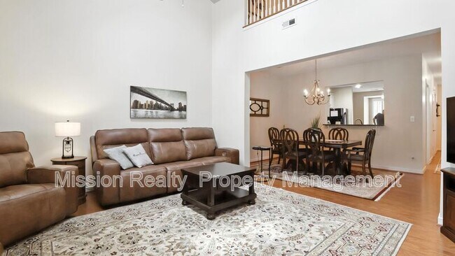 Foto del edificio - 5303 Creek Heights Dr