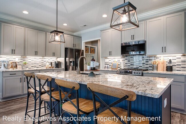 Foto del edificio - 4 br, 2.5 bath House - 804 Copperwood Lane