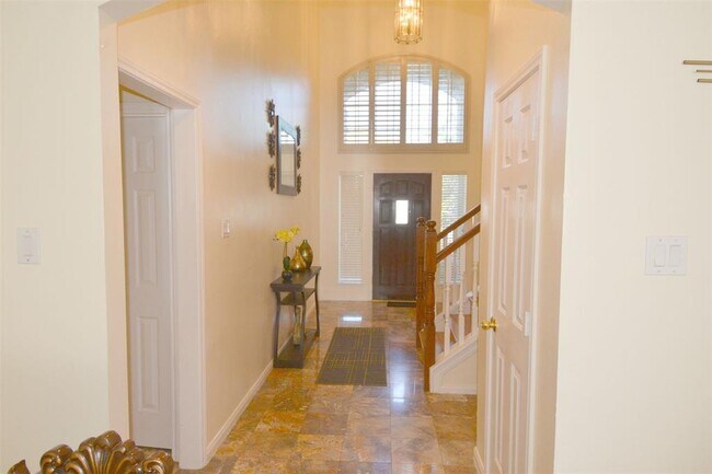 Foto del edificio - 6338 Eldridge View Dr
