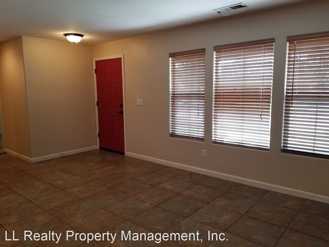 Building Photo - 4 br, 3 bath House - 1402 Honey Locust