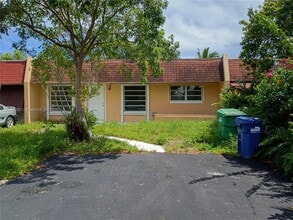 Building Photo - 19373 NW 28th Ct