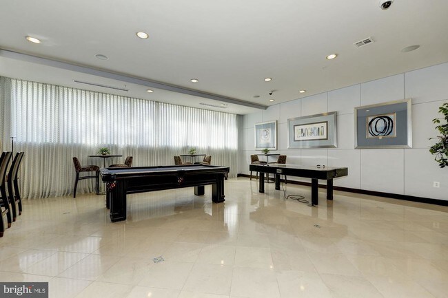 Foto del edificio - 12001 Market St
