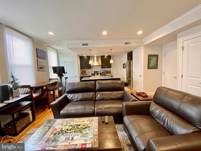 Foto del edificio - 326 S 19th St