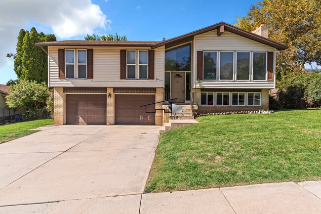 Building Photo - 3217 N 100 W