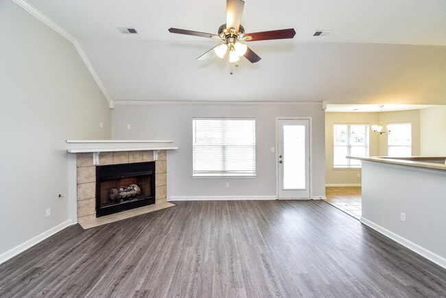 Building Photo - 2848 Pinnacle Dr