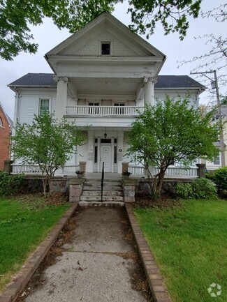 Building Photo - 112 S 5th St
