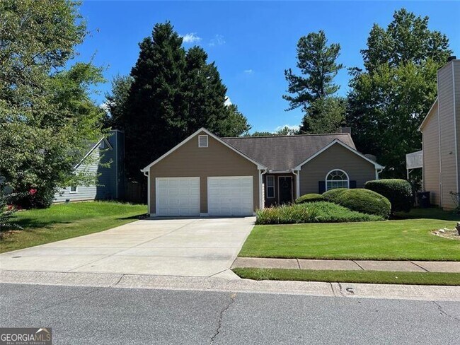 Building Photo - 2717 Lake Park Dr
