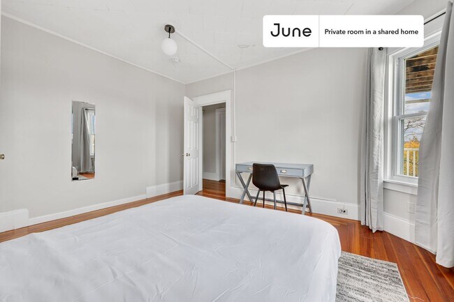 Foto del edificio - Room in Shared 3 bed/1 bath home in Somerville
