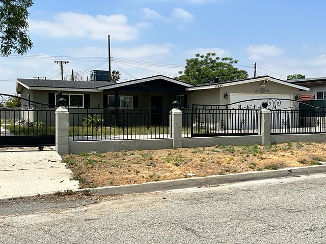 Primary Photo - 8254 Carob St