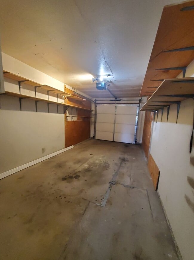 Building Photo - 4213 La Pinata Way