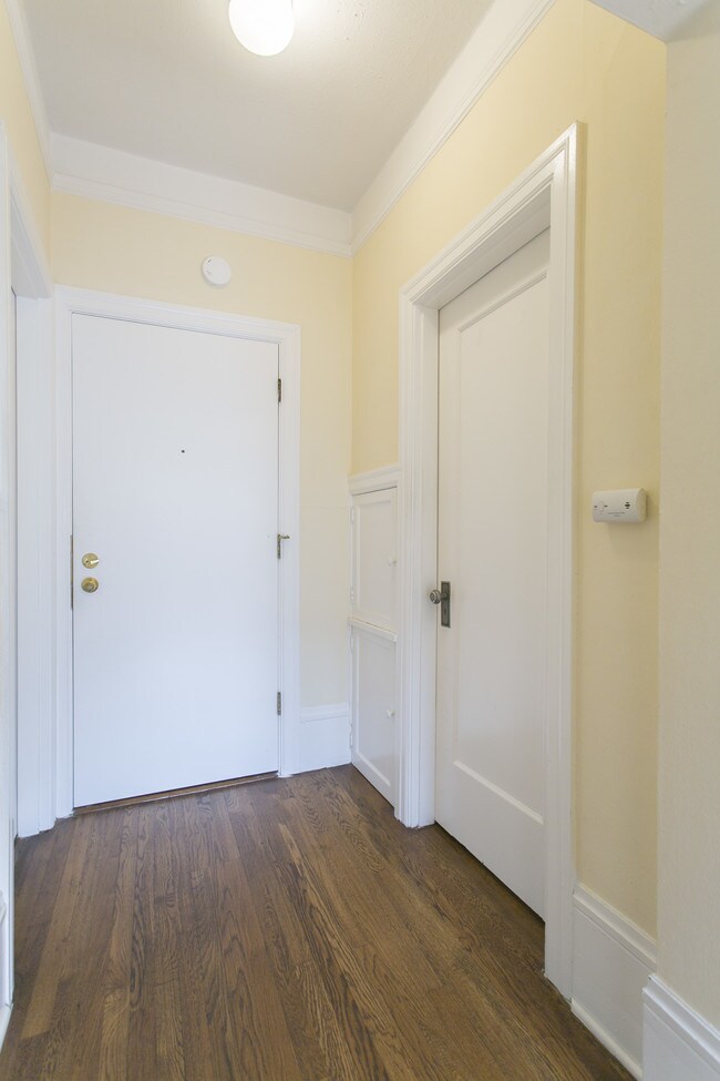Foto del edificio - 1501 Madison St
