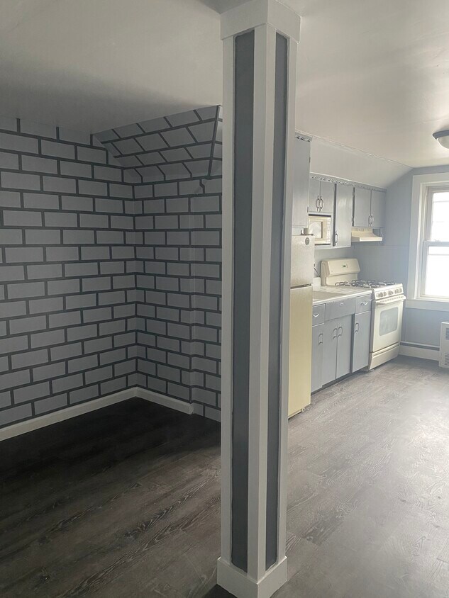 23214 118th Ave, Cambria Heights, NY 11411 House Rental in Cambria