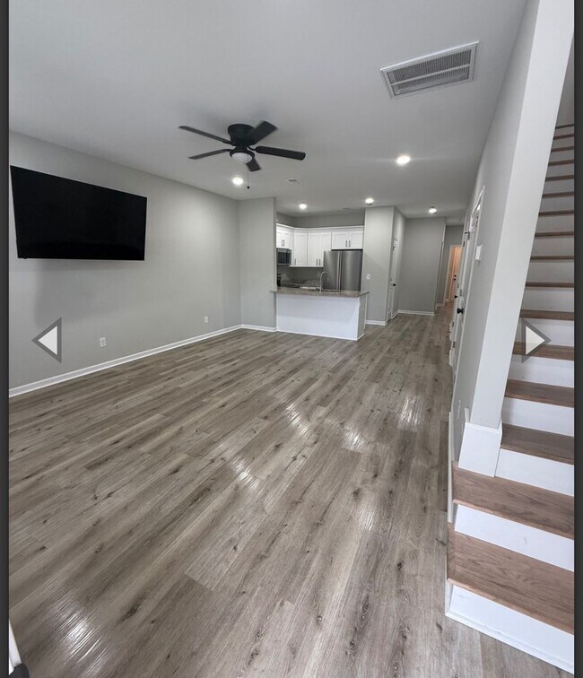 Foto del edificio - 2513 Bratton Street Unit B