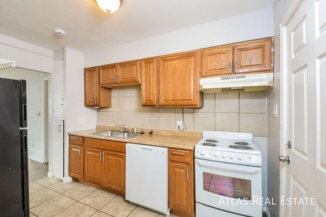 Building Photo - 918 Osceola St