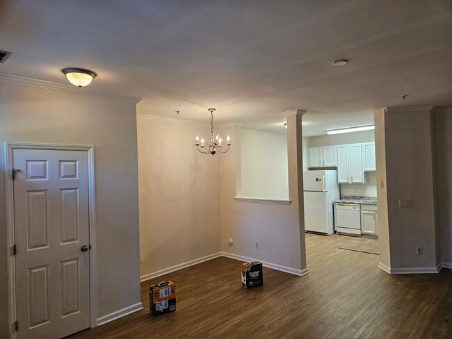 Foto del edificio - Great 3br/2.5ba N Raleigh Townhome in Bedf...