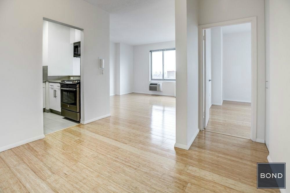 Primary Photo - 522 2nd Ave