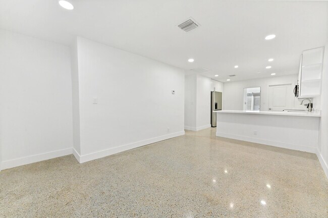Foto del edificio - 2541 NW 64th Terrace