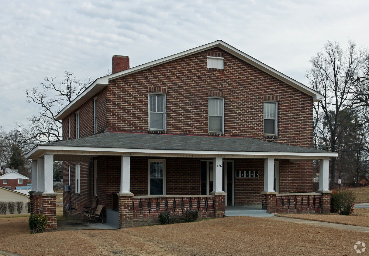 Building Photo - 426 S Beaumont Ave