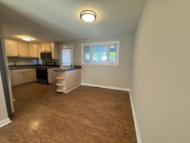 Foto del edificio - 3820 Forest Ave