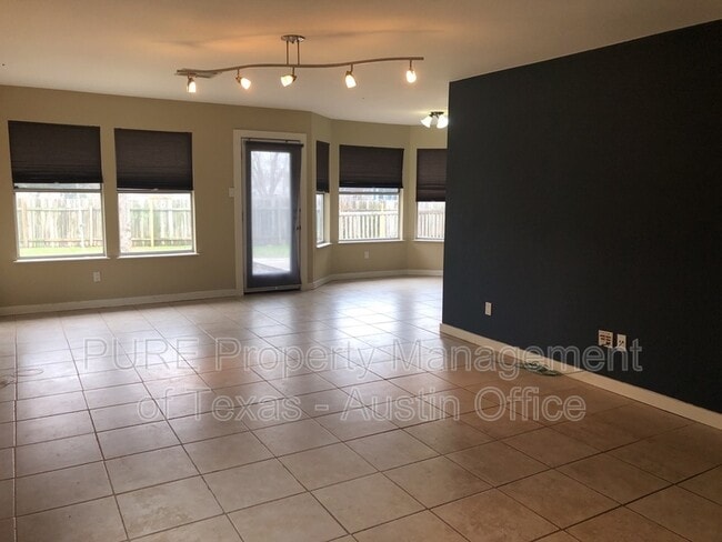 Foto del edificio - 17205 Bushmills Rd