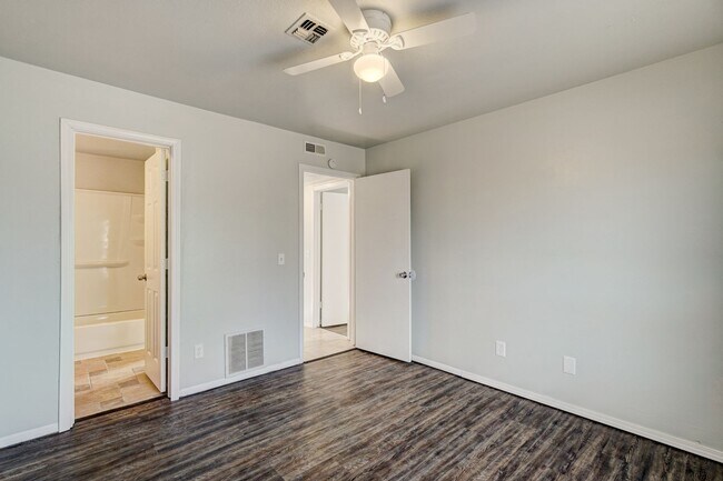 Foto del edificio - 3 bed 1 bath in Moore!