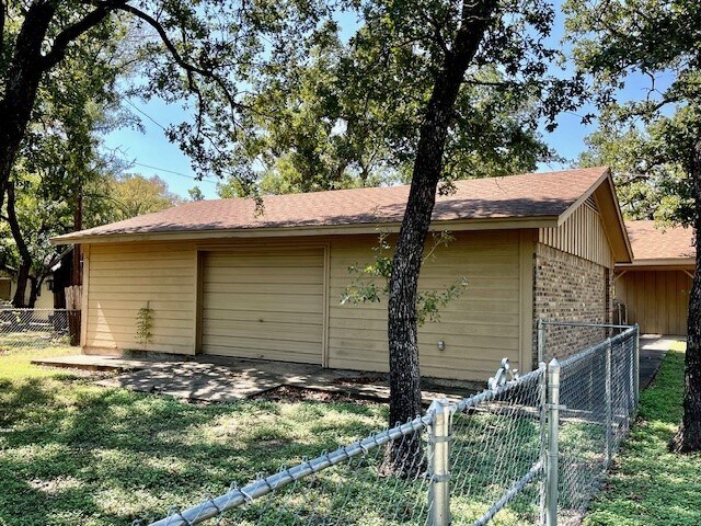 Foto del edificio - 108 Oak Forest Dr