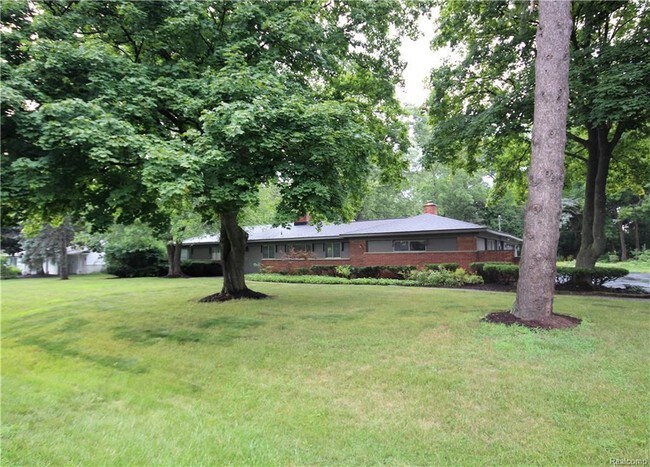Building Photo - 4570 Pickering Rd