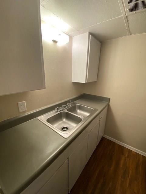 Building Photo - 2700 Al Lipscomb Way