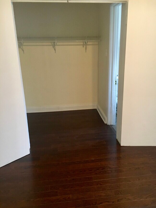 Foto del edificio - 4866 N Magnolia Ave