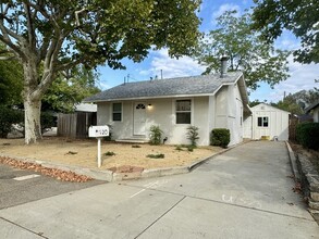 Building Photo - 120 Berry St