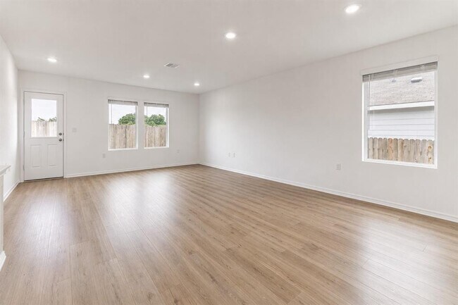 Foto del edificio - 2612 Schwartz Ln