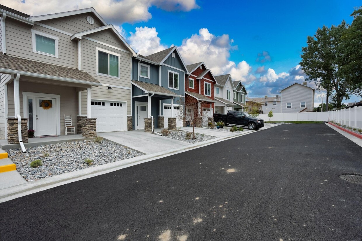 Photo - 450 W Kennedy Ave (Grand Junction, CO)