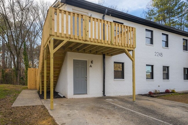 Building Photo - 2312 S Roxboro St