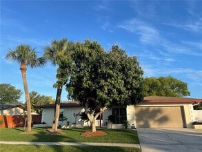 Building Photo - 8303 Lopez Dr