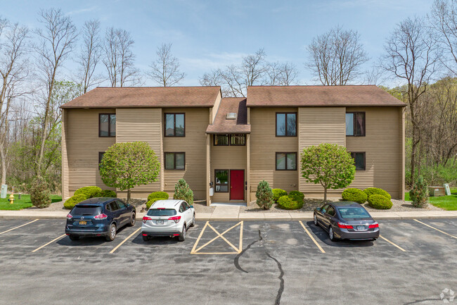 Foto del edificio - Crystal Tree Apartments