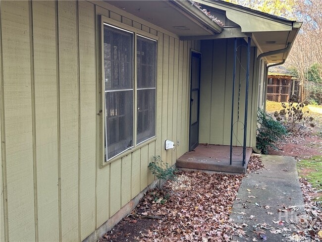 Foto del edificio - 627 Epps Bridge Pkwy