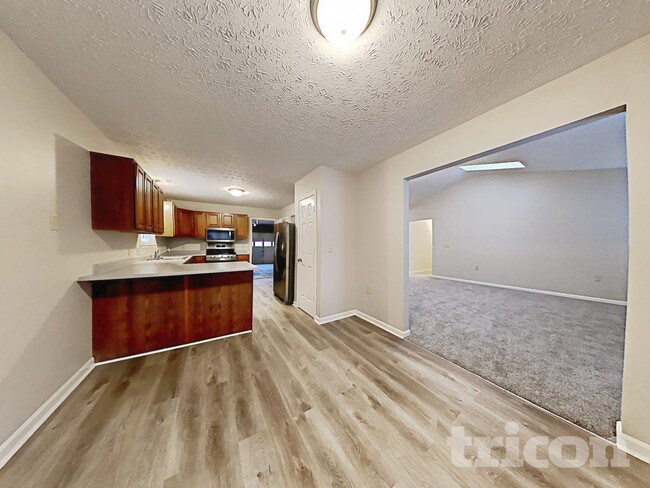 Foto del edificio - 910 Claiborne Ln