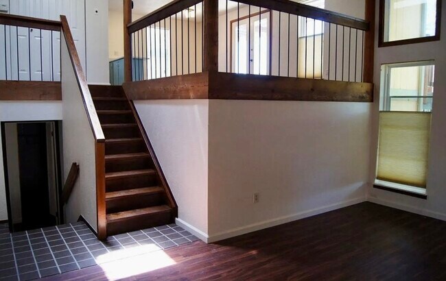 Photo - 165 S Carter Ct House