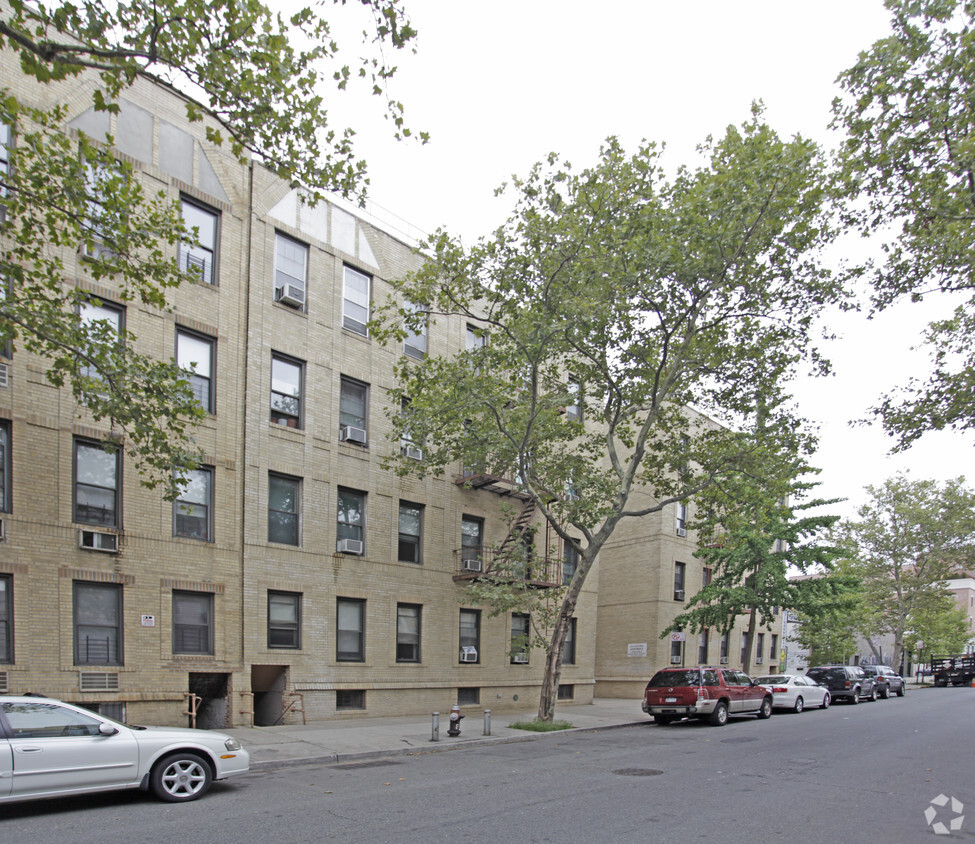 Foto del edificio - 34-16 41st St