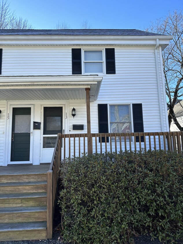 Entry - 13 Gay St