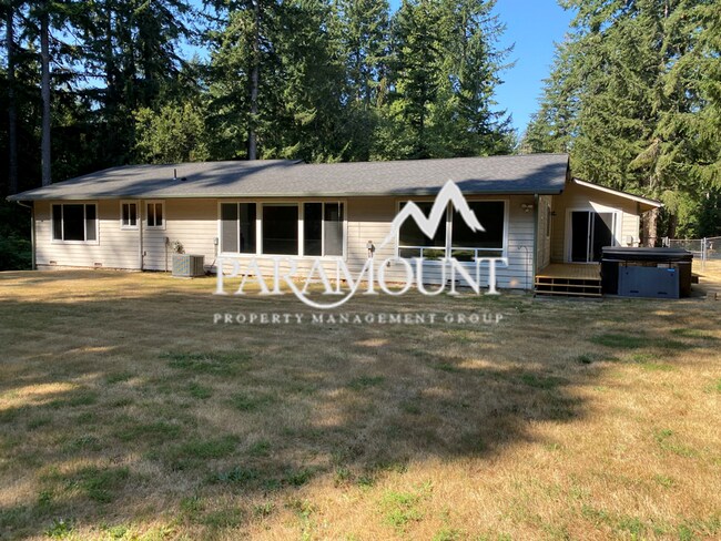 Building Photo - 3020 SE Royalwood Pl