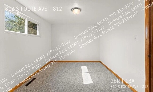 Foto del edificio - 812 S Foote Ave
